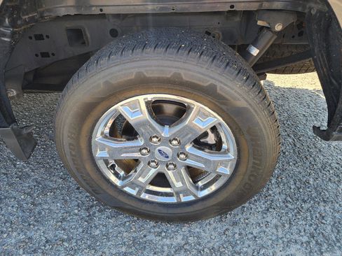 Used 2023 Ford F150 Lariat image 16