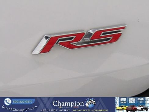 Used 2022 Chevrolet Traverse RS FWD image 4