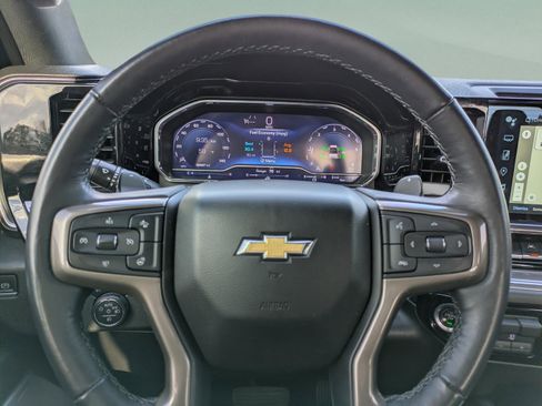 Used 2022 Chevrolet Silverado 1500 High Country image 32