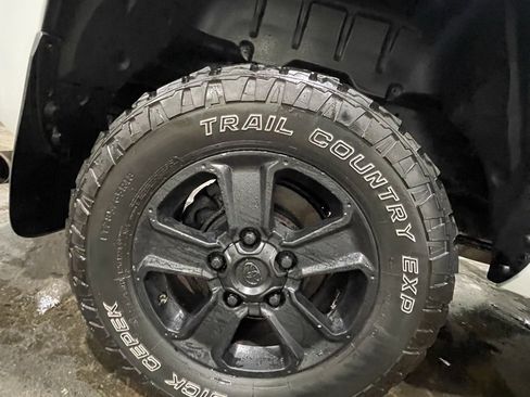 Used 2014 Toyota Tundra SR image 38