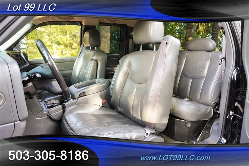 Used 2004 GMC Sierra 2500 SLT w/ Heavy-Duty Power Package AWD/4WD image 14