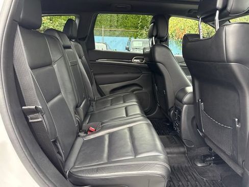Used 2015 Jeep Grand Cherokee Overland AWD/4WD image 12