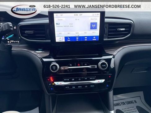 Used 2022 Ford Explorer Limited w/ Equipment Group 301A AWD/4WD image 23