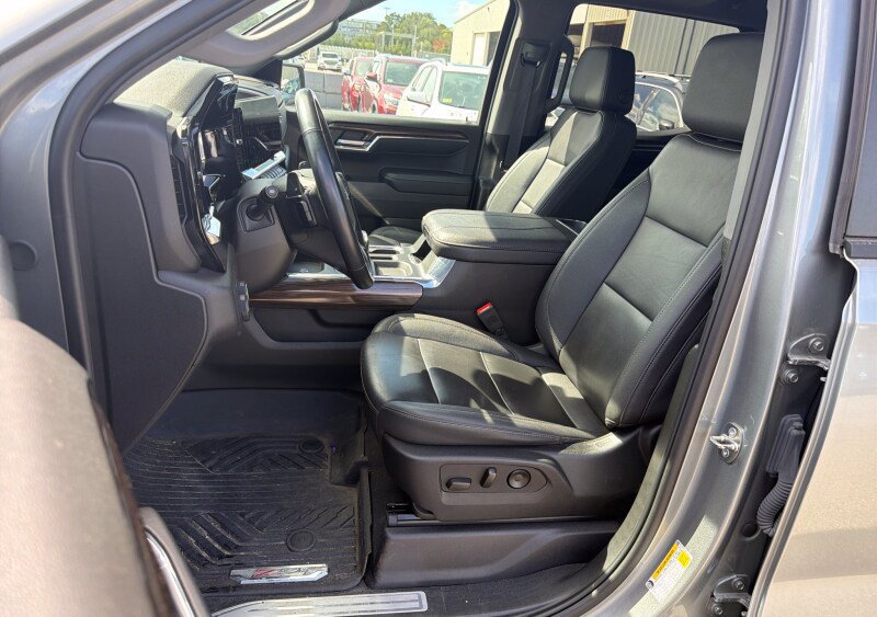 Used 2024 Chevrolet Silverado 1500 RST w/ RST All Star Premium Package AWD/4WD image 3