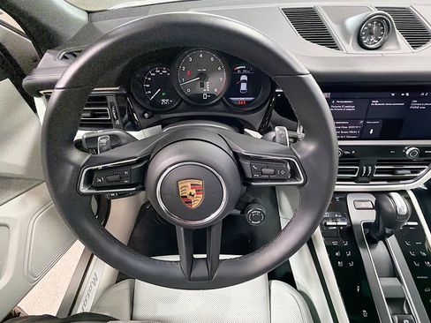 Used 2026 Porsche Macan S AWD/4WD image 38