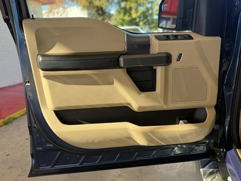 Used 2018 Ford F150 XLT w/ Equipment Group 302A Luxury image 13