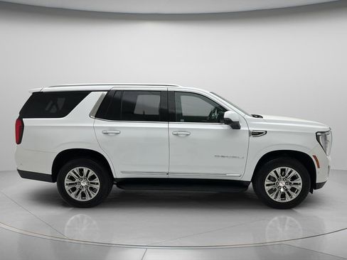 Used 2025 GMC Yukon Denali AWD/4WD image 3