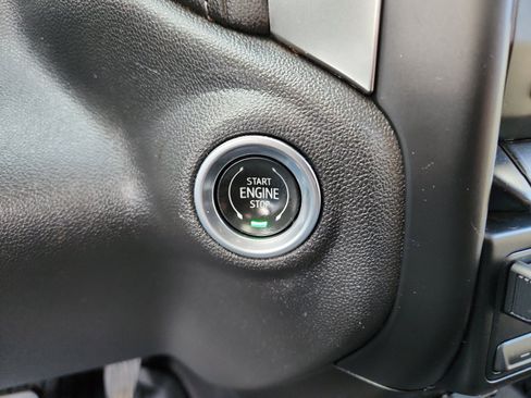 Used 2020 Chevrolet Silverado 1500 LT w/ Texas Edition image 16