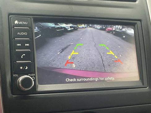 Used 2019 Nissan Versa SV image 14