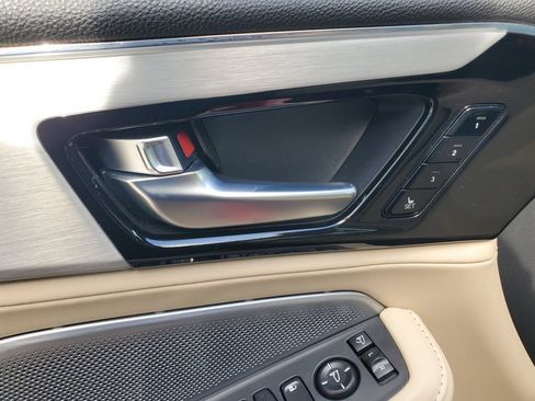 Used 2025 Acura MDX FWD w/ Technology Package image 23