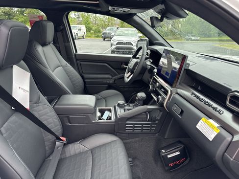 New 2025 Toyota Tacoma 4x4 Double Cab Hybrid image 34