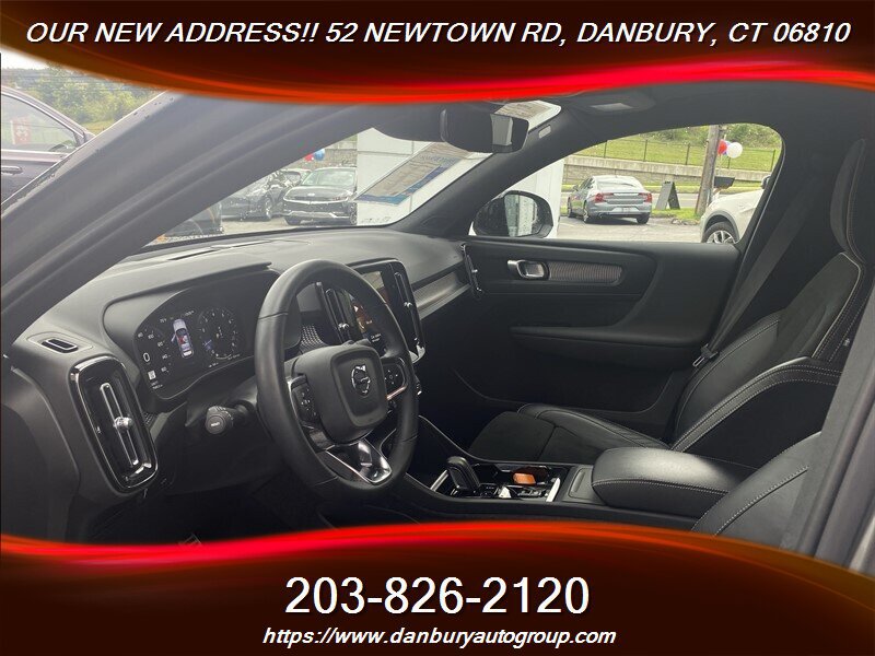 Used 2022 Volvo XC40 T5 R-Design AWD/4WD image 12