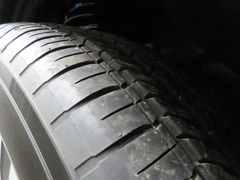 Used 2025 Subaru Crosstrek 2.0i Premium image 7