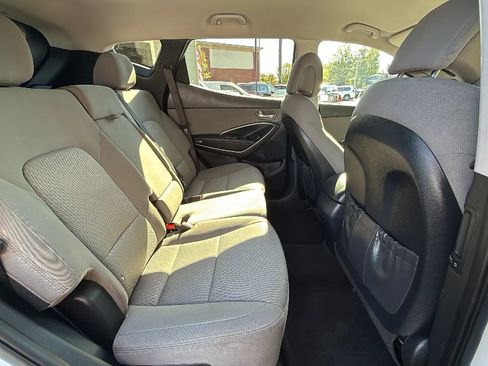 Used 2017 Hyundai Santa Fe Sport image 23