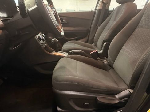 Used 2016 Chevrolet Trax LS AWD/4WD image 8