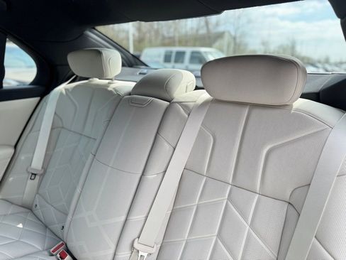New 2026 BMW 760i xDrive w/ Executive Package AWD/4WD image 24