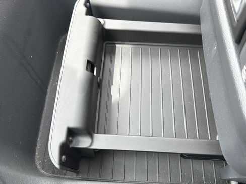 Used 2023 GMC Yukon Denali RWD image 87
