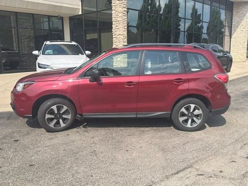 Used 2018 Subaru Forester 2.5i w/ Alloy Wheel Package AWD/4WD image 3