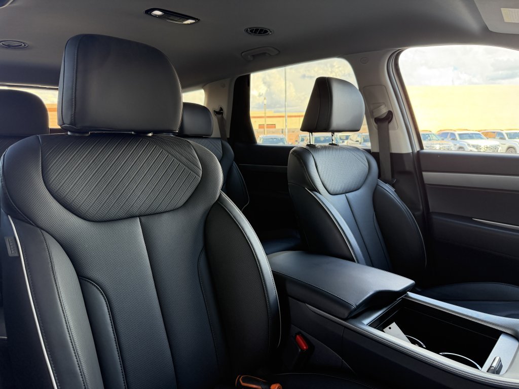 Used 2025 Hyundai Palisade SEL FWD image 42