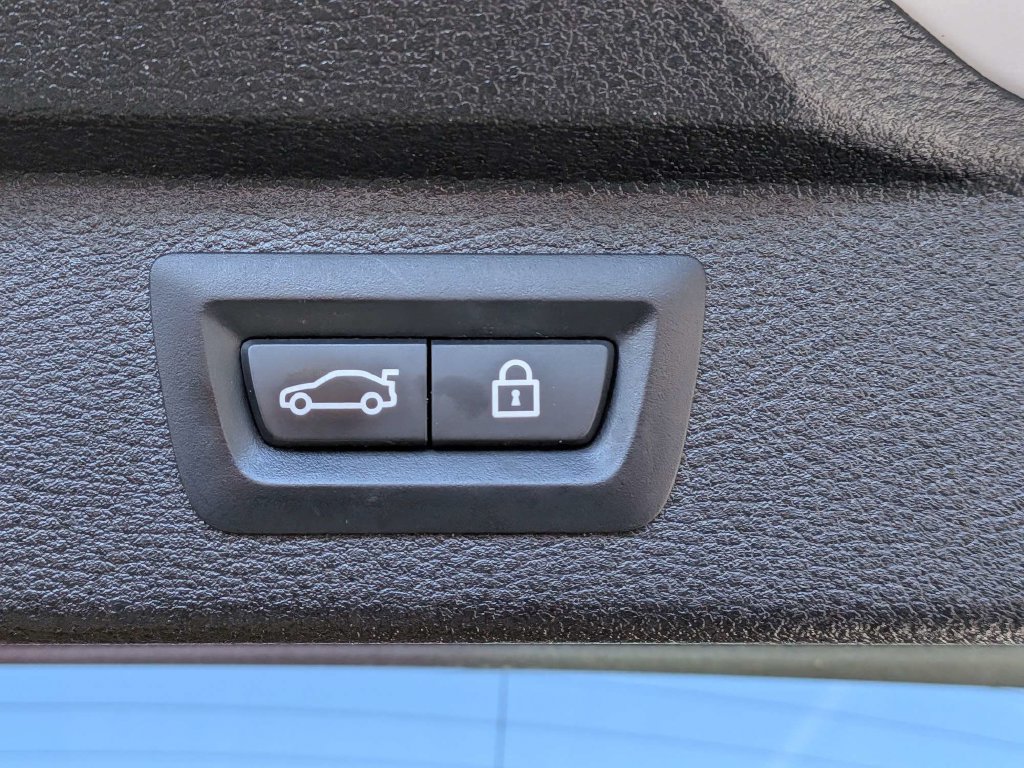 Used 2018 BMW X5 xDrive50i AWD/4WD image 13