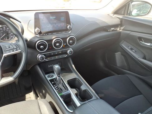 Certified 2023 Nissan Sentra SV FWD image 15