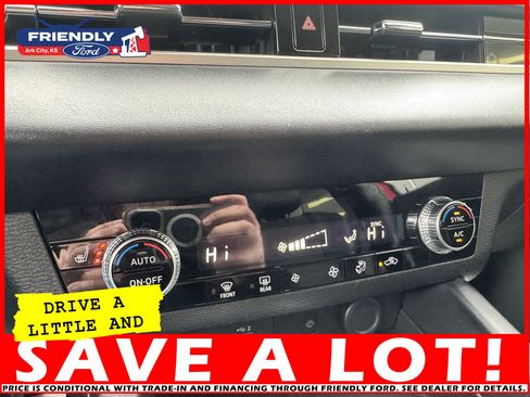 Used 2024 Mitsubishi Outlander SE image 29