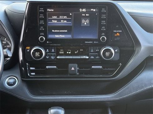 Used 2021 Toyota Highlander XSE image 16