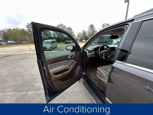 Used 2016 GMC Yukon Denali image 29