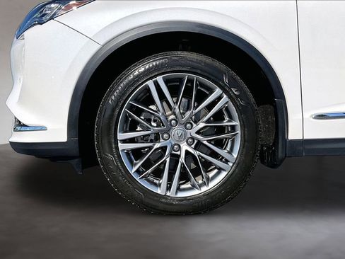 Used 2024 Acura MDX SH-AWD w/ Advance Package image 9