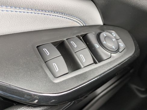 New 2026 Chevrolet Trax LT w/ Sunroof Package FWD image 14