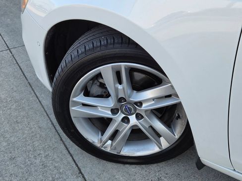 Used 2015 Volvo V60 T5 Premier FWD image 37