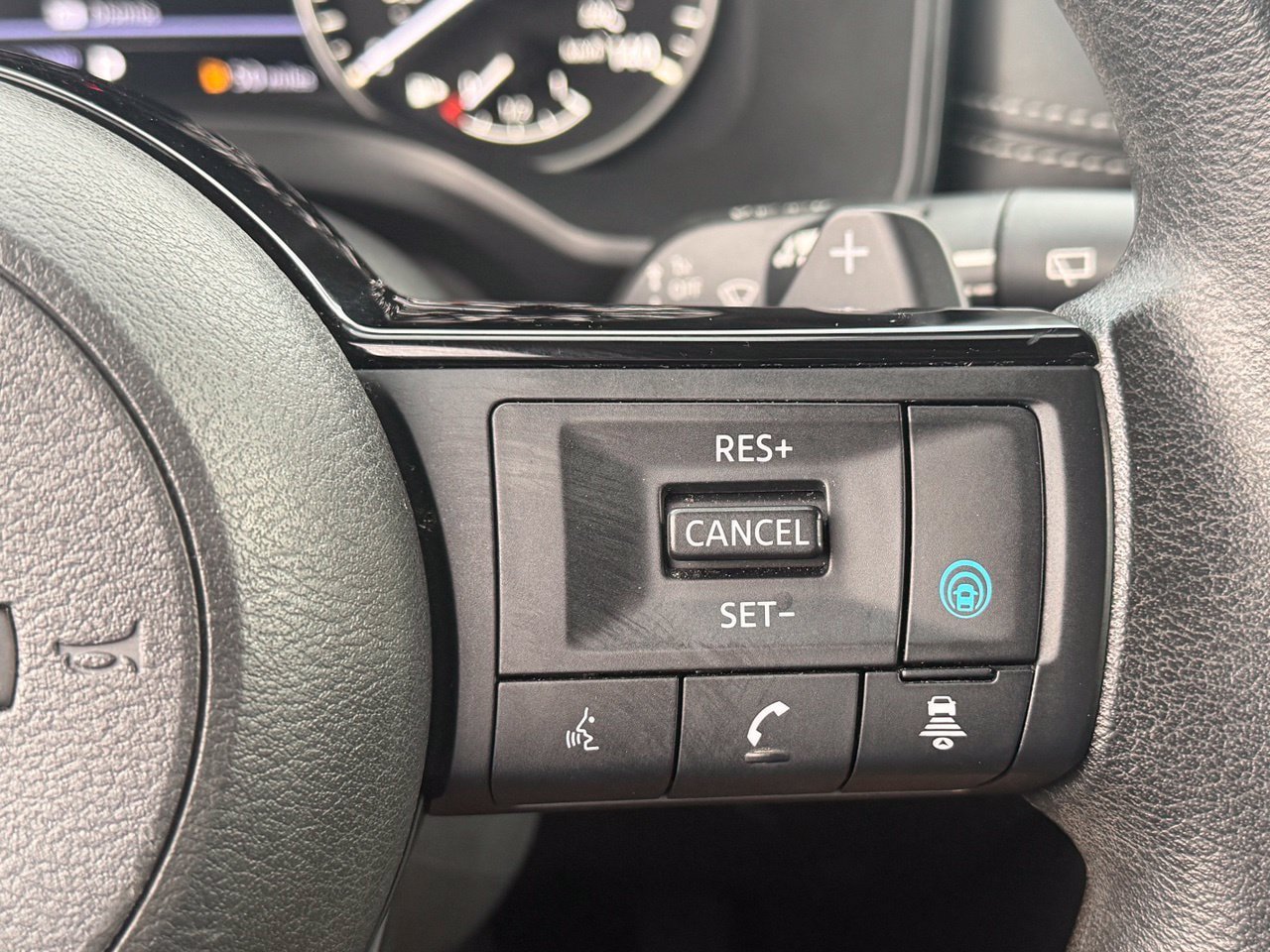 Certified 2023 Nissan Rogue SV FWD image 16