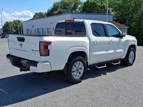 Certified 2024 Nissan Frontier SV w/ SV Convenience Package AWD/4WD image 7