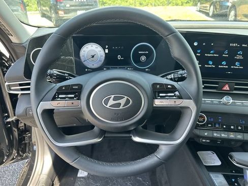New 2026 Hyundai Elantra Limited FWD image 23