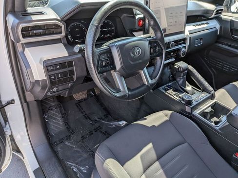Used 2024 Toyota Tacoma TRD Off-Road image 14