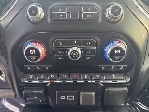 Used 2020 GMC Sierra 3500 AT4 w/ AT4 Premium Package image 30