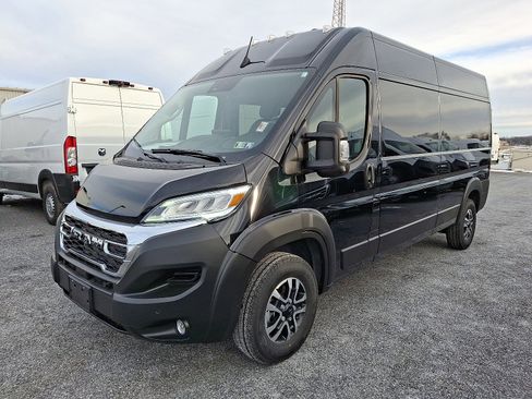 New 2025 RAM ProMaster 2500 w/ Quick Order Package 22H SLT+ image 2