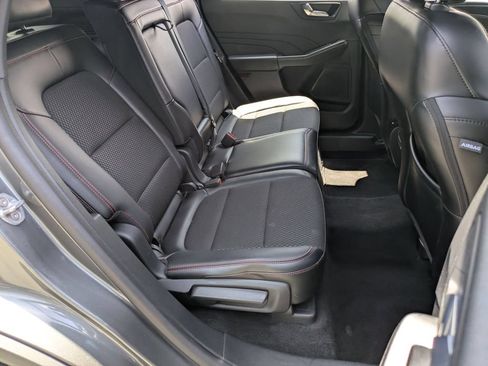 Used 2025 Ford Escape ST-Line AWD/4WD image 27