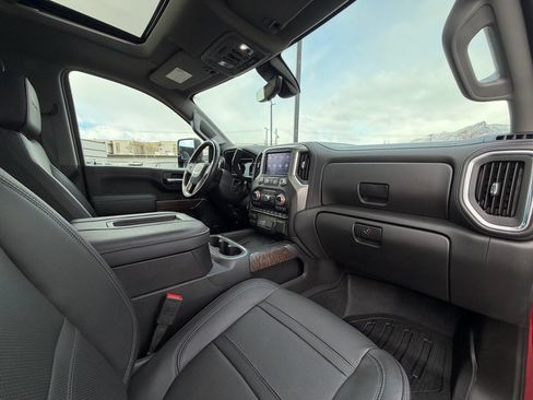 Used 2021 GMC Sierra 3500 Denali w/ Denali Ultimate Package image 18