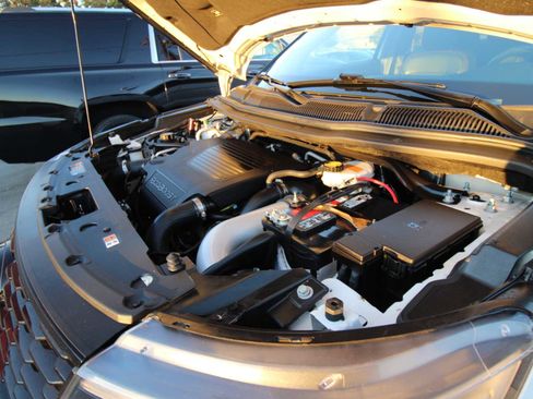 Used 2019 Ford Explorer Sport w/ Equipment Group 401A image 17