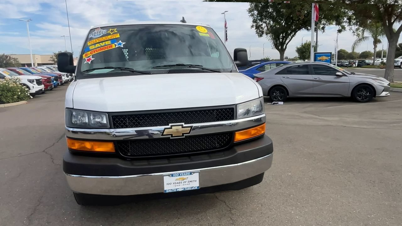Used 2025 Chevrolet Express 2500 w/ Driver Convenience Package RWD image 2