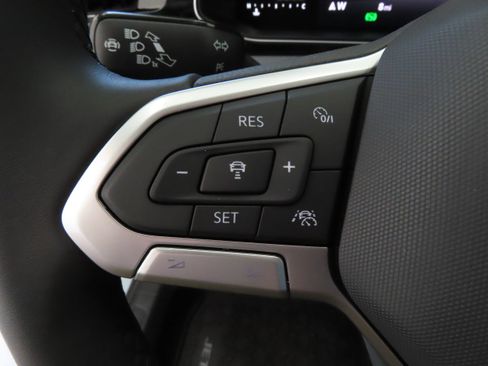 New 2026 Volkswagen Jetta SE FWD image 12