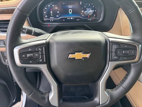 Used 2023 Chevrolet Suburban Premier image 14