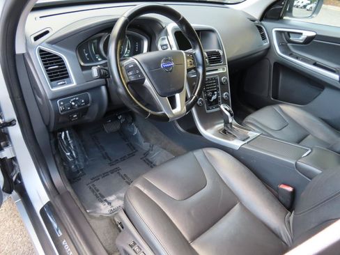 Used 2015 Volvo XC60 T5 Premier FWD image 16