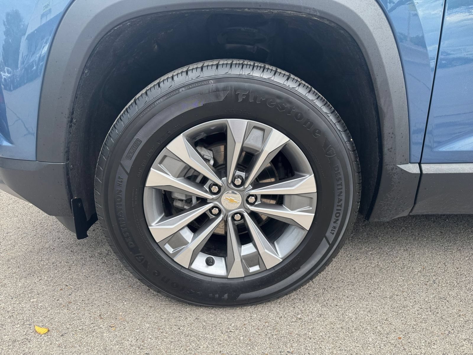 Used 2025 Chevrolet Equinox LT FWD image 30