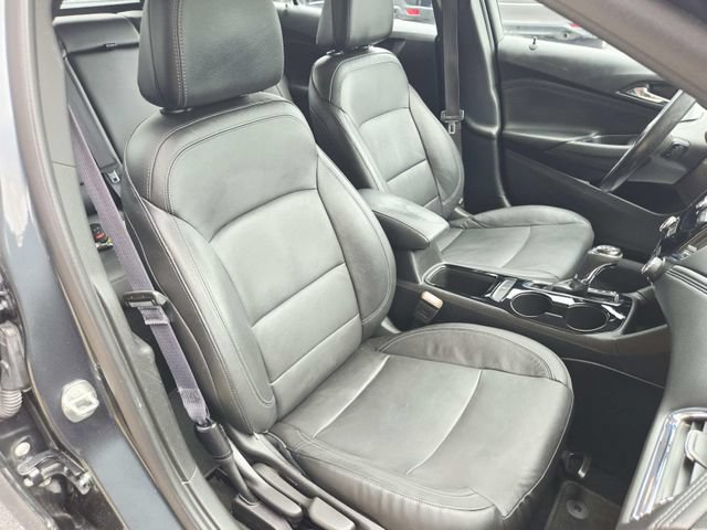 Used 2017 Chevrolet Cruze Premier FWD image 20