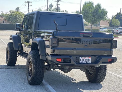 Used 2020 Jeep Gladiator Sport w/ Quick Order Package 24S image 9