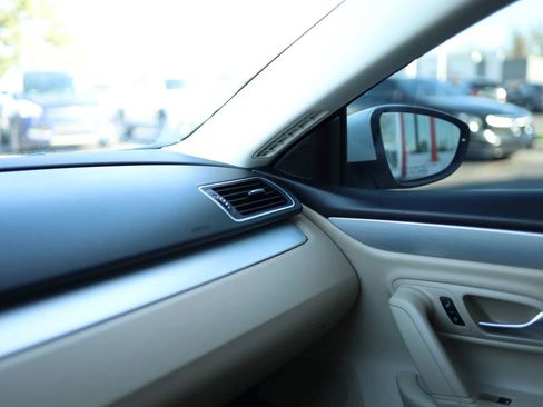 Used 2013 Volkswagen CC Sport Plus FWD image 29