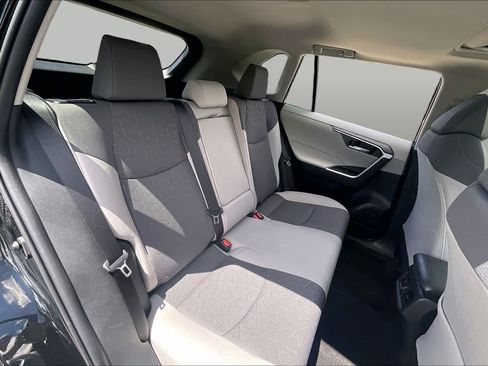 Used 2023 Toyota RAV4 XLE w/ Convenience Package AWD/4WD image 19