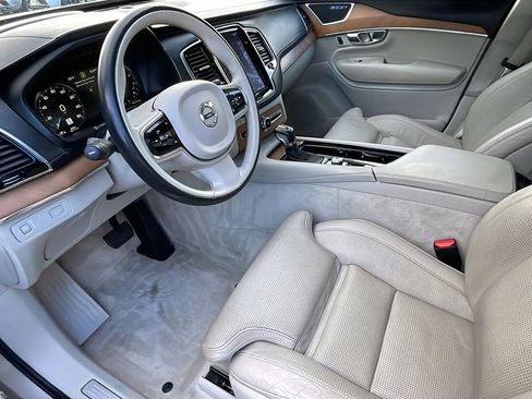 Used 2016 Volvo XC90 T6 Inscription w/ Vision Package image 14